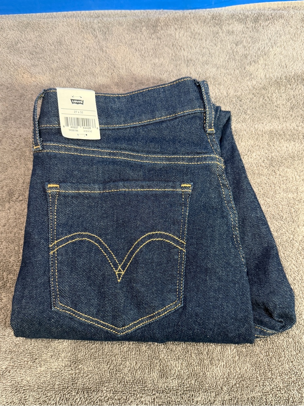 Levi’s 27 x 32
Brand new - Picture 3 of 5